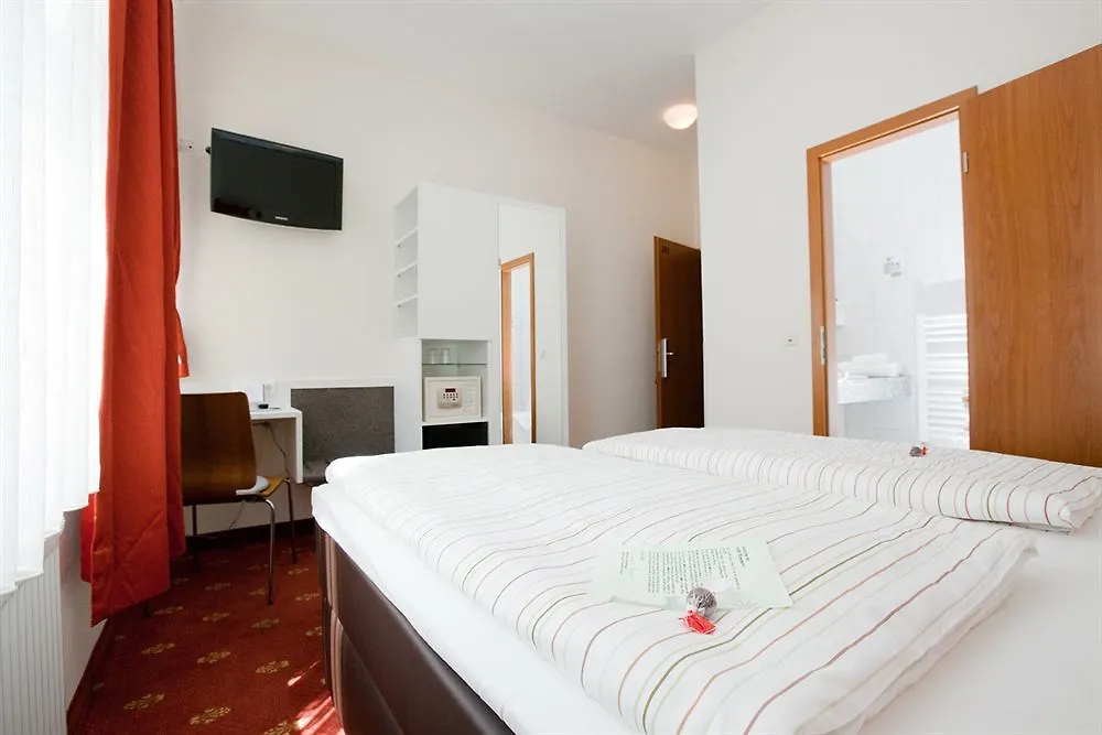 ***  Hotel Domstern Köln Tyskland