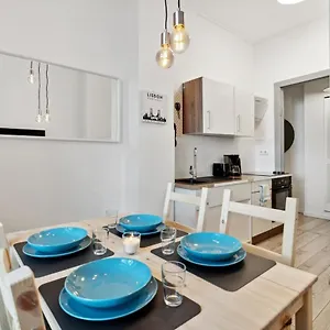 Sweet Central Tiny For 4 People , Berlin Germany